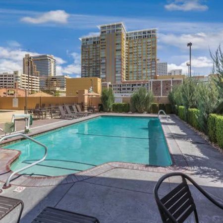 Enjoy All Reno Has To Offer In This 2Bd Resort Condo With Outdoor Pool Or Hot Tub Exterior photo