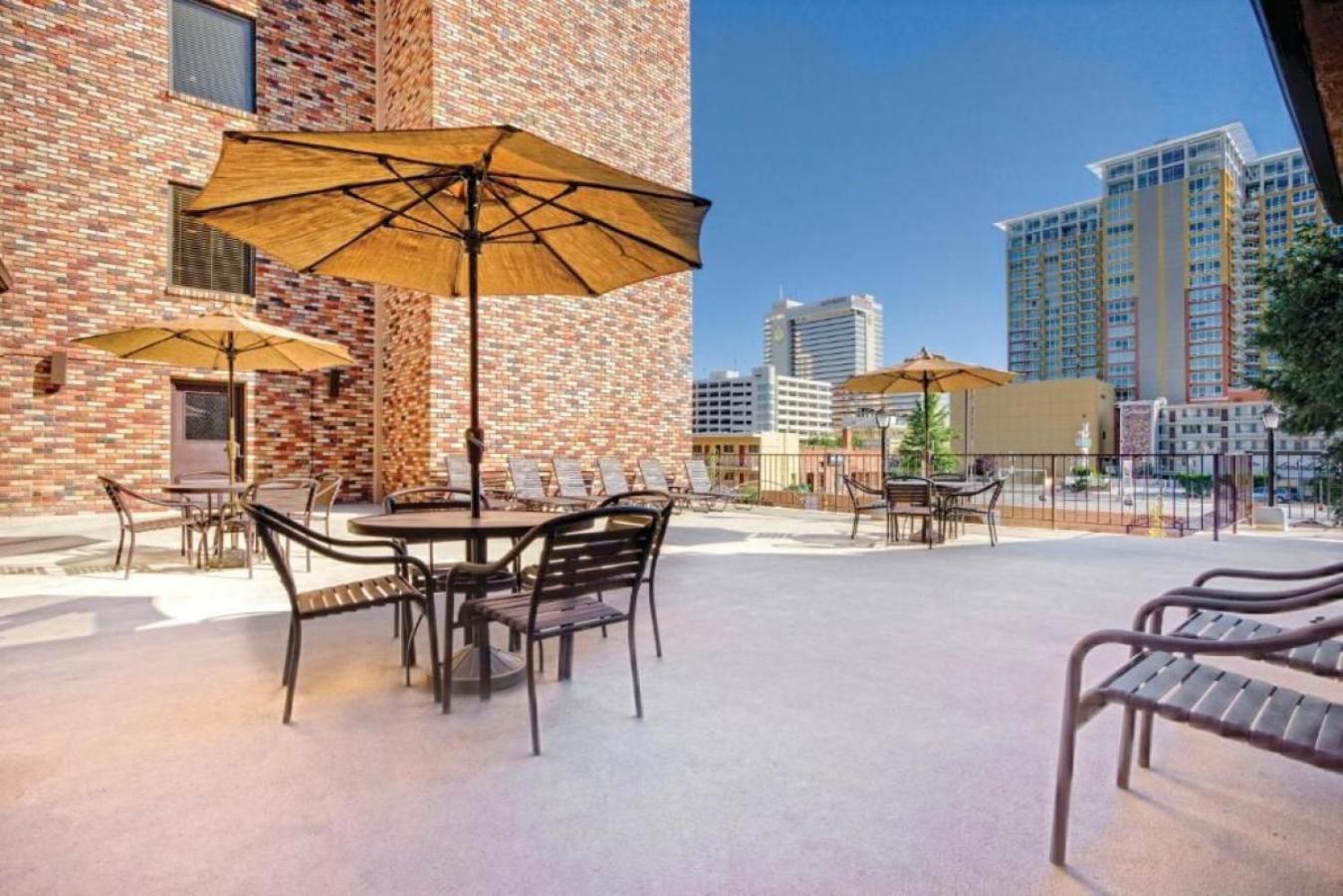 Enjoy All Reno Has To Offer In This 2Bd Resort Condo With Outdoor Pool Or Hot Tub Exterior photo