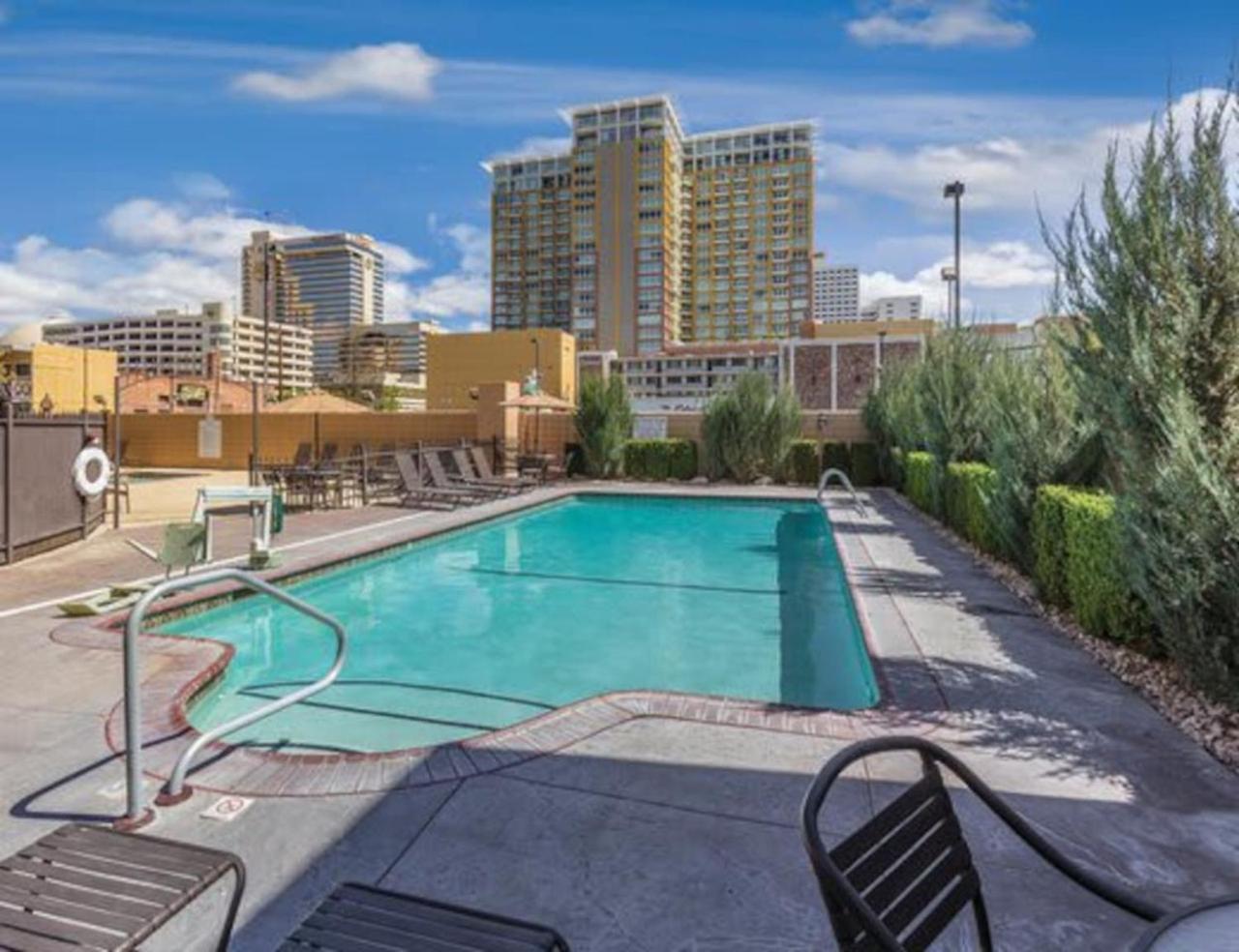 Enjoy All Reno Has To Offer In This 2Bd Resort Condo With Outdoor Pool Or Hot Tub Exterior photo